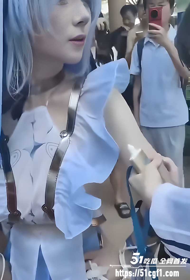保定高考考生穿cos服装考试 2 拷贝 保定高考考生穿cos服装考试 2 拷贝