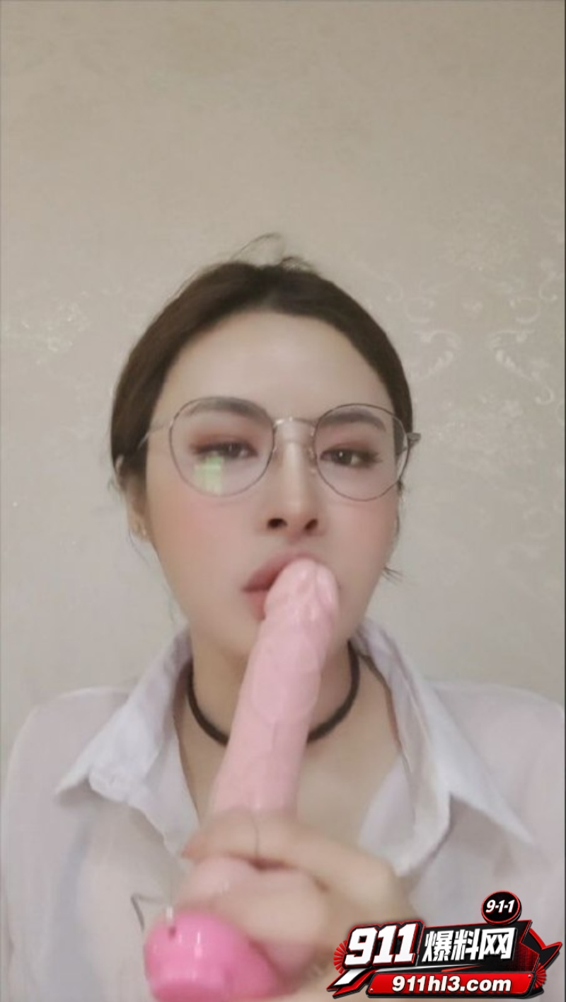 广东极品少妇 严月 29 广东极品少妇 严月 29