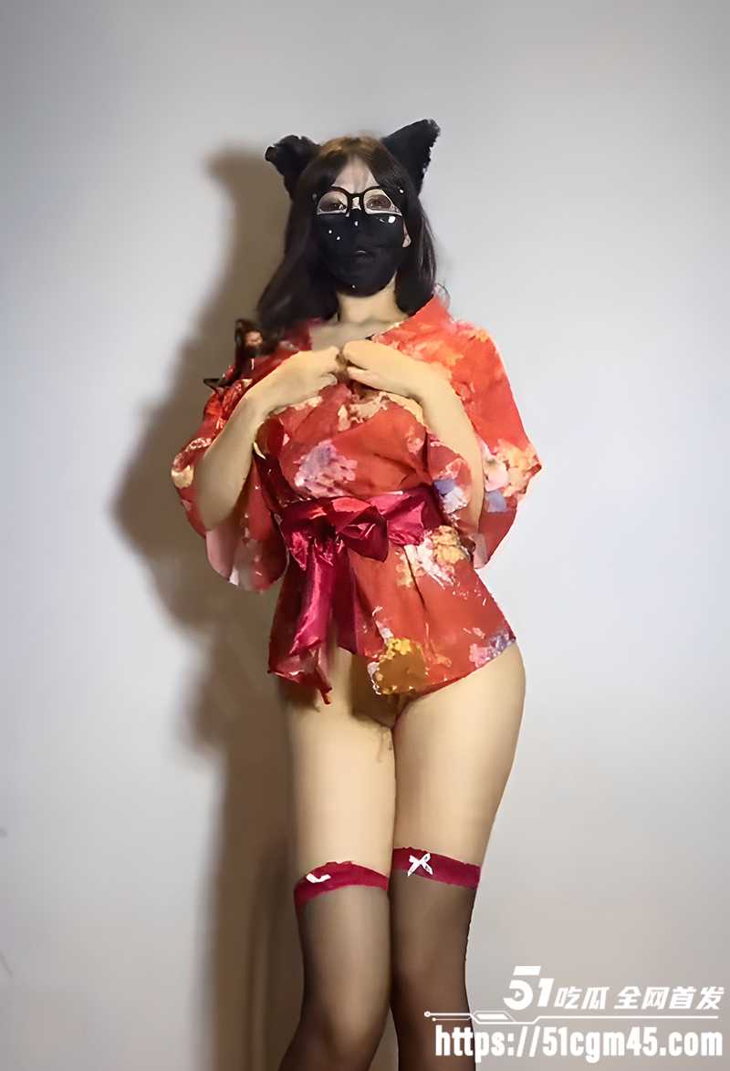 梨形肉弹尤物迷鹿裸舞珍藏集 3 拷贝