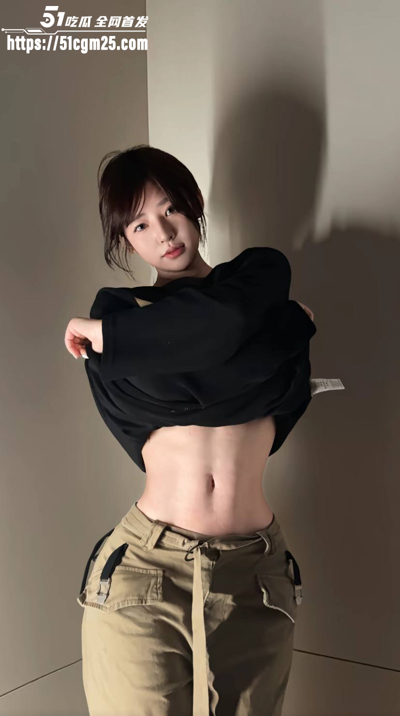 王思聪前女友黄一鸣 再爆大瓜! 2 王思聪前女友黄一鸣 再爆大瓜! 2