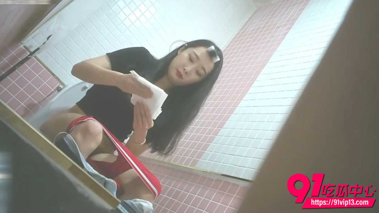 快餐店女厕偷拍小姐姐方便6 快餐店女厕偷拍小姐姐方便6