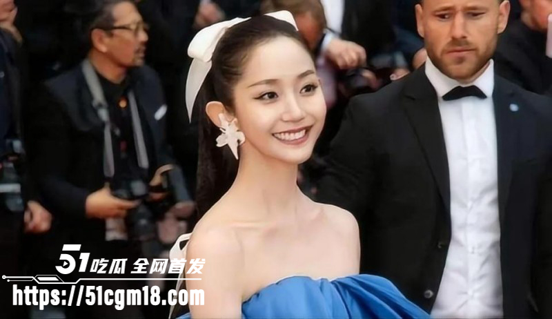 万千惠拿裸照当婚礼迎宾照015 万千惠拿裸照当婚礼迎宾照015