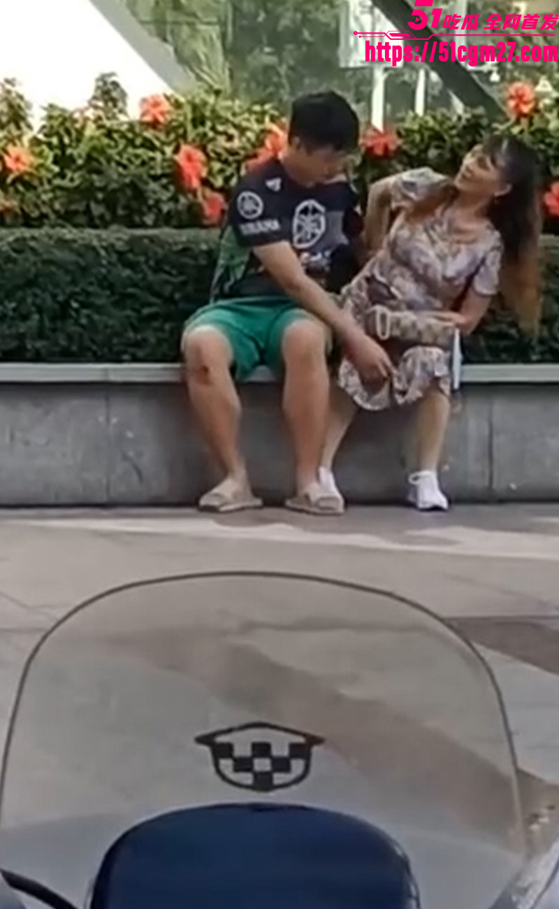 反差婊大妈8 反差婊大妈8