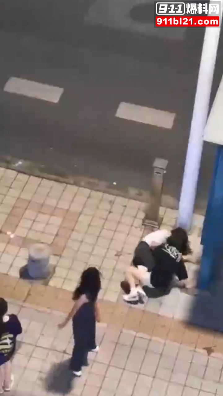 精神小妹4