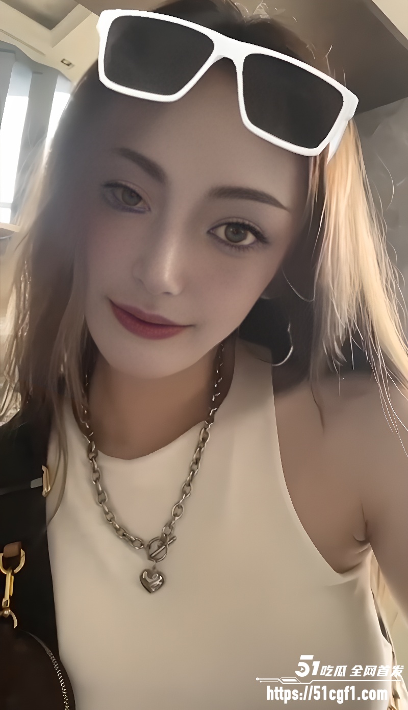 银行柜姐 早期下海付费黄播 1 银行柜姐 早期下海付费黄播 1