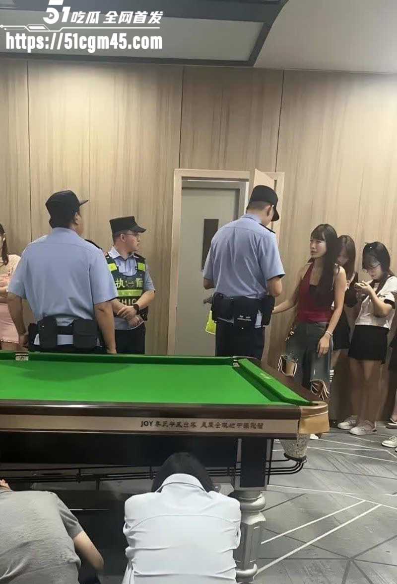 海口台球厅砍人视频爆火 8 拷贝 海口台球厅砍人视频爆火 8 拷贝