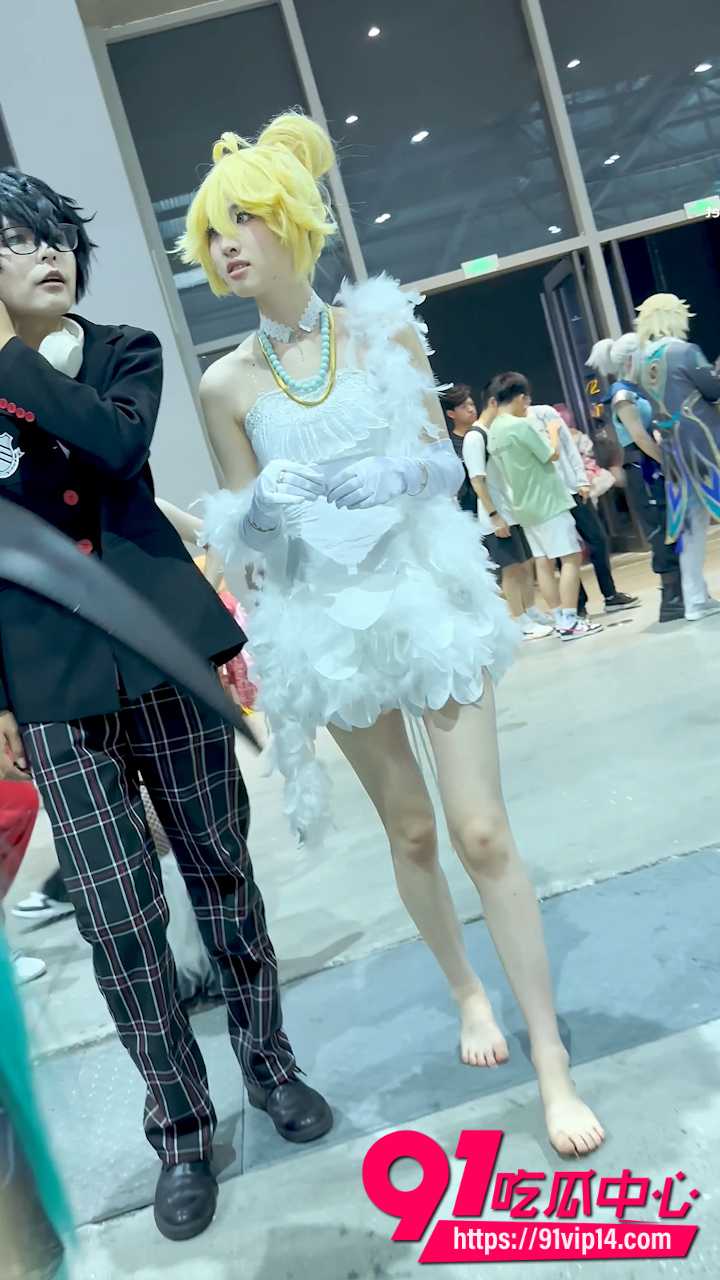 露背装学生妹9 露背装学生妹9