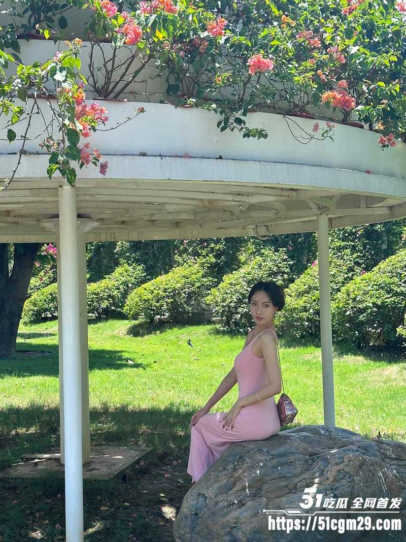 深圳反差婊李佳栩不雅自拍 5
