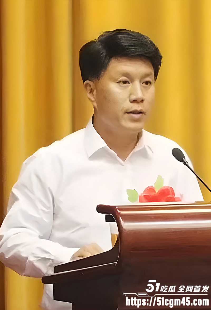 浙江省委高官邓富国与慈溪副市长励映忠轮奸女下属3拷贝 浙江省委高官邓富国与慈溪副市长励映忠轮奸女下属3拷贝