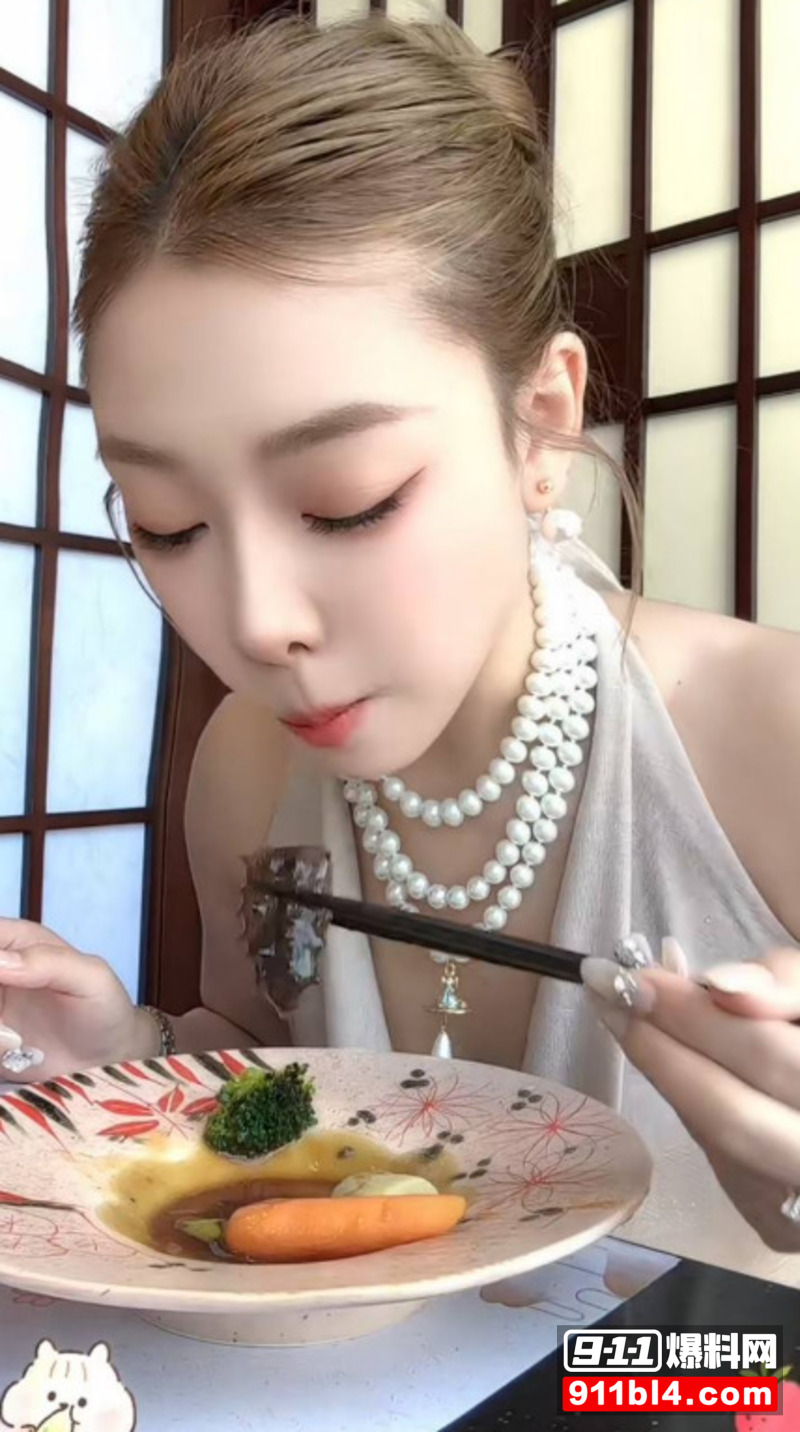 饭饭内衣骚舞 6