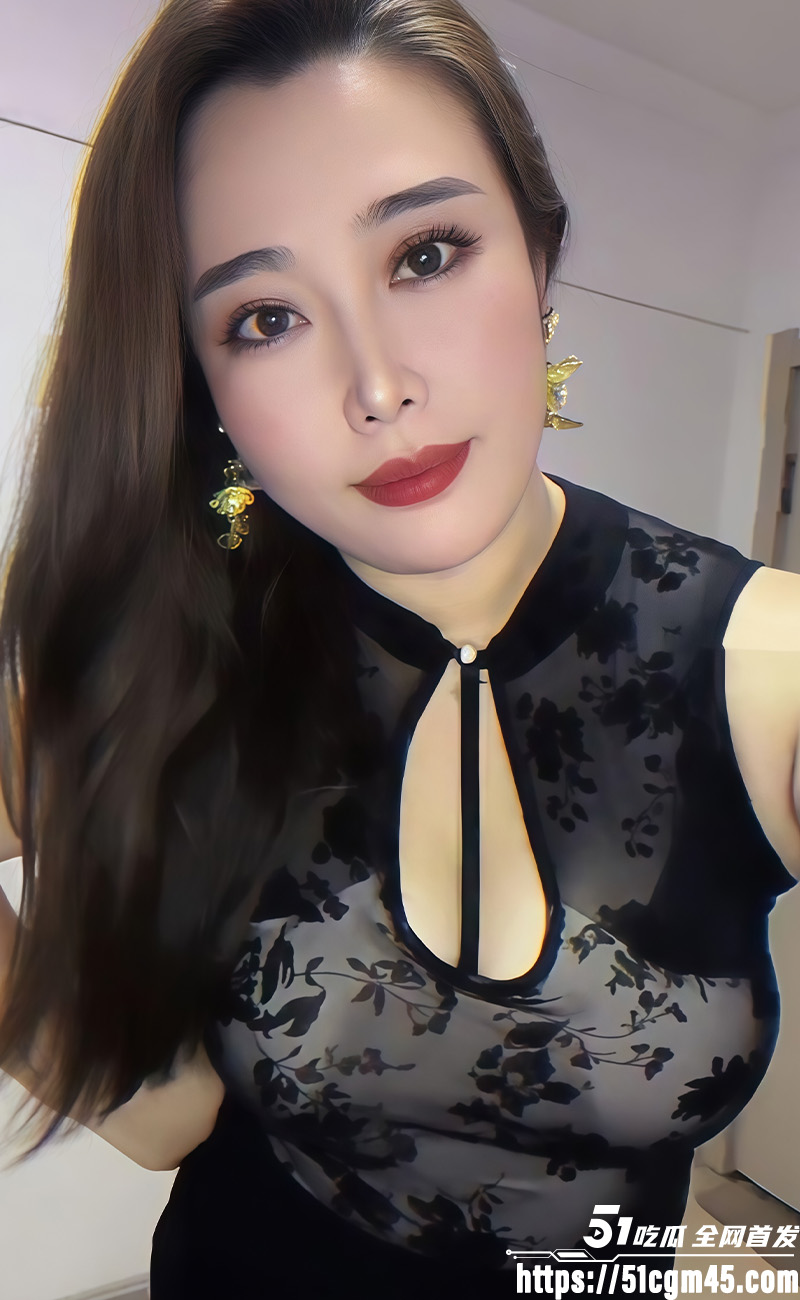 御姐 一对一自慰2 御姐 一对一自慰2