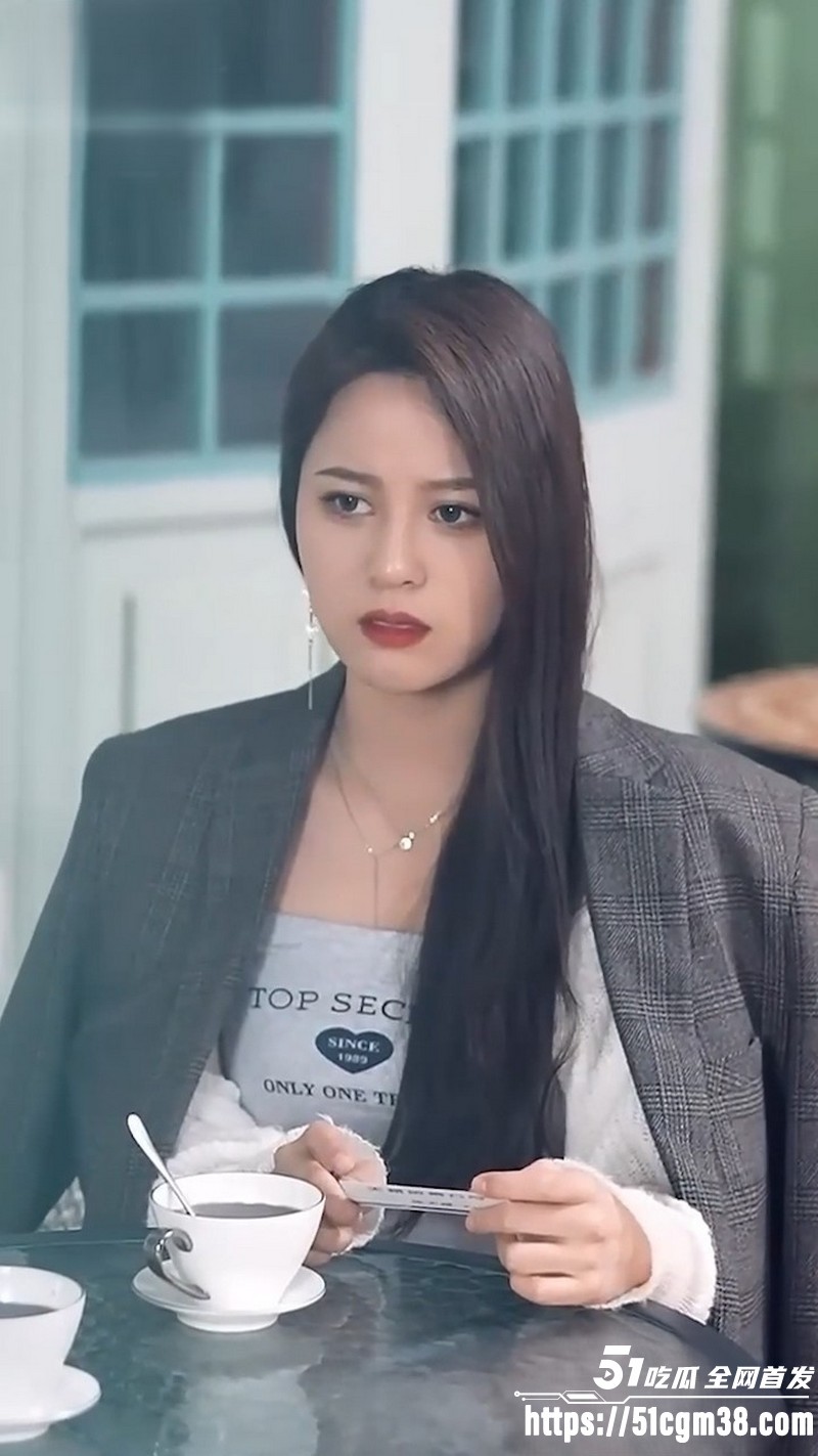 擦边短剧女老板的淫威全集 1