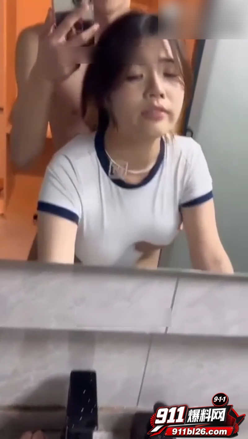 广州大学会计学院 黄莉媛 5