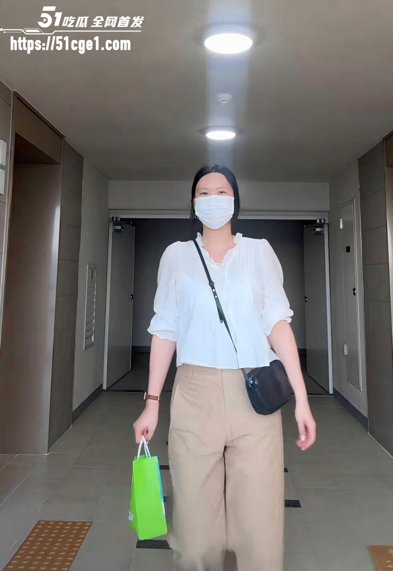 郑州中心医院单金涛出轨护士崔琼丹05