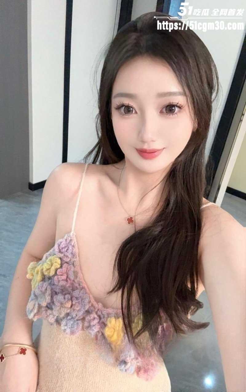 大连银行领导包养清纯网红猛操1