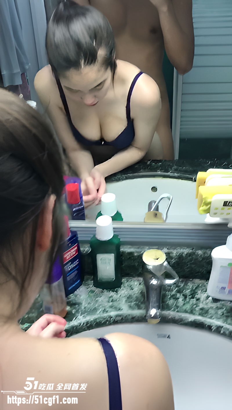 宁夏回族离异少妇闹闹线下约炮 5