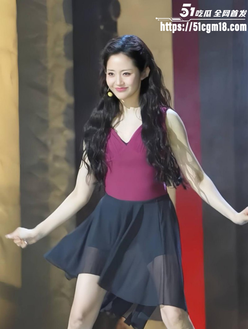 万千惠拿裸照当婚礼迎宾照09 万千惠拿裸照当婚礼迎宾照09