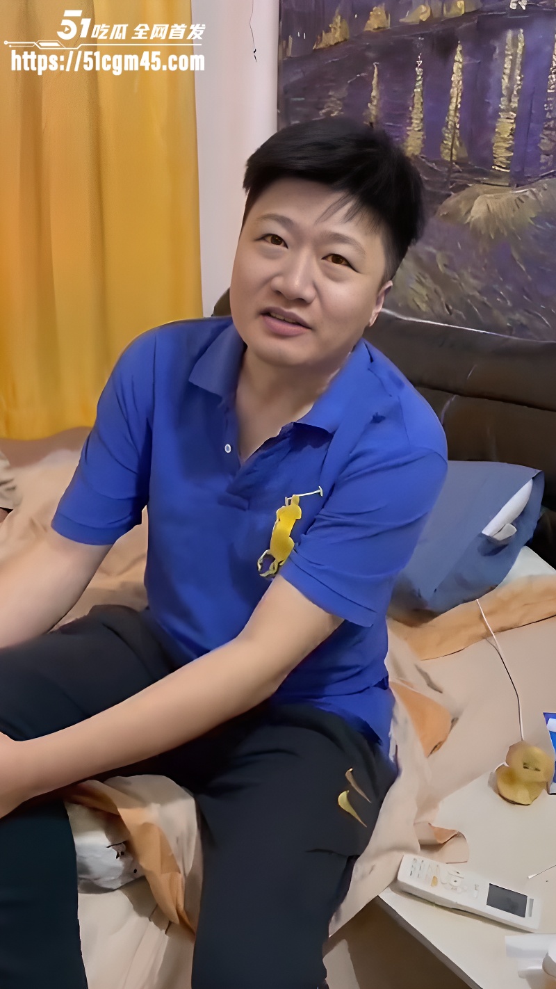 男子现场捉奸直拍 1 男子现场捉奸直拍 1