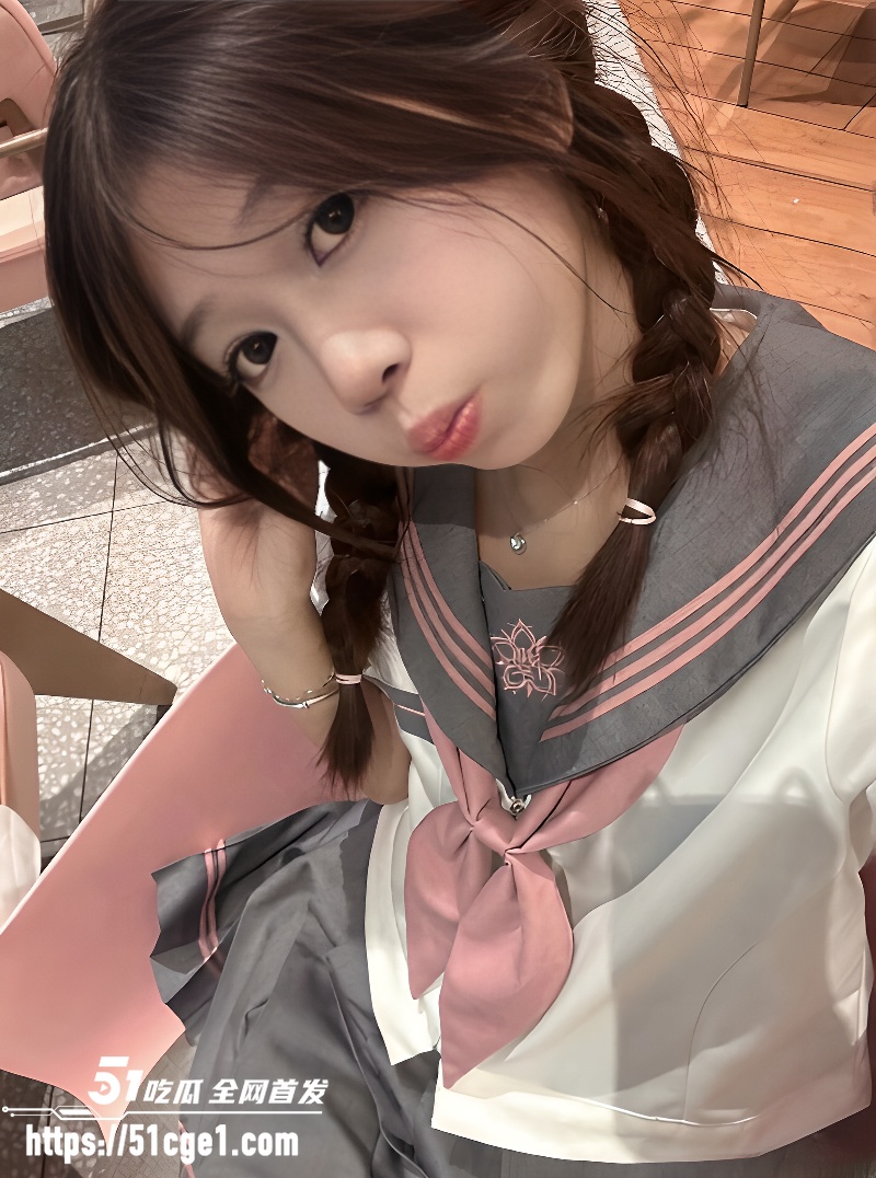清纯甜妹露脸自慰私拍1 清纯甜妹露脸自慰私拍1