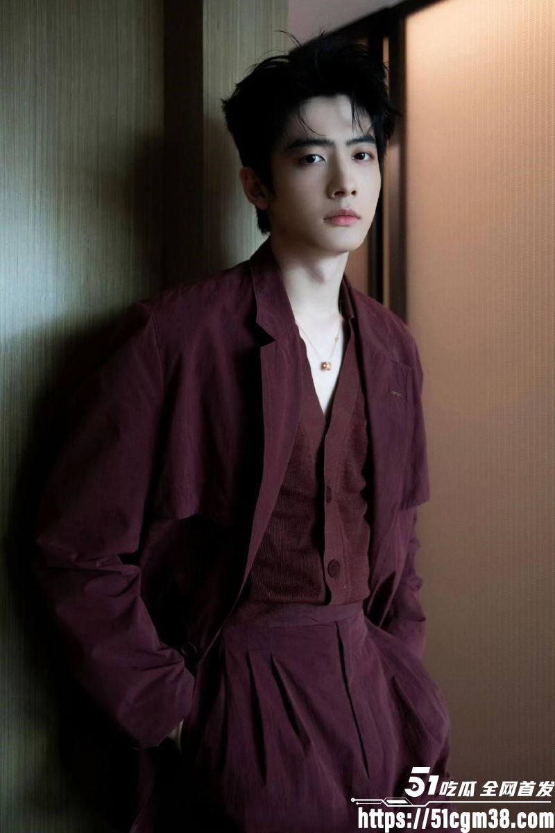 女演员周也与周皓崎恋情曝光 10 女演员周也与周皓崎恋情曝光 10