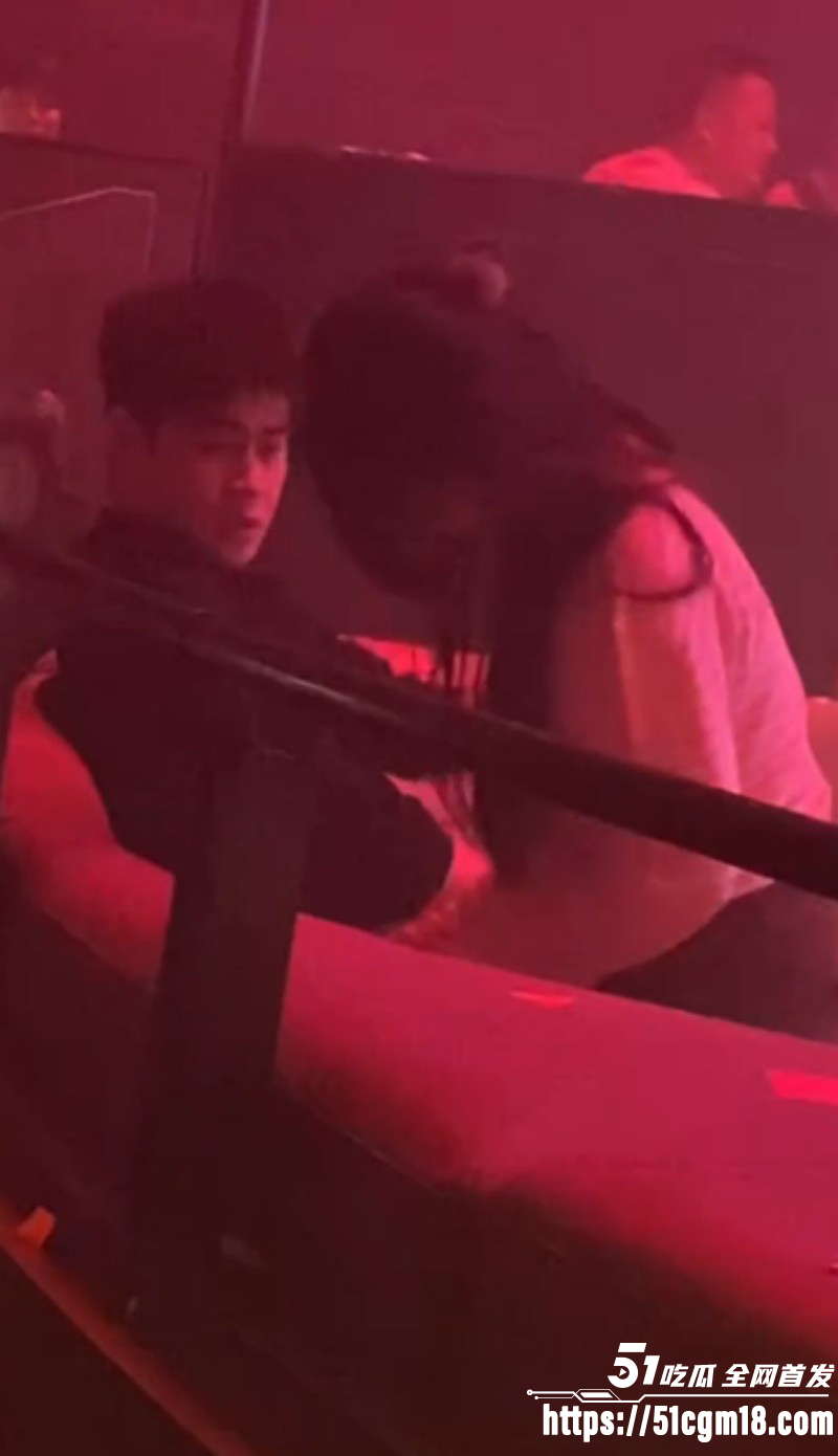 抖音网红潮汕小人物与女友开房约炮017 抖音网红潮汕小人物与女友开房约炮017