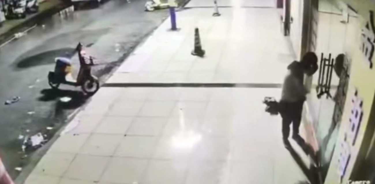 封面10 封面10