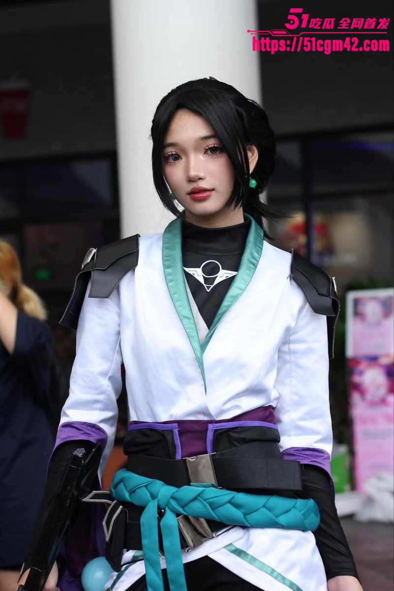 越南07年嫩妹 早期从事角色扮演工作 还兼职卖逼 1