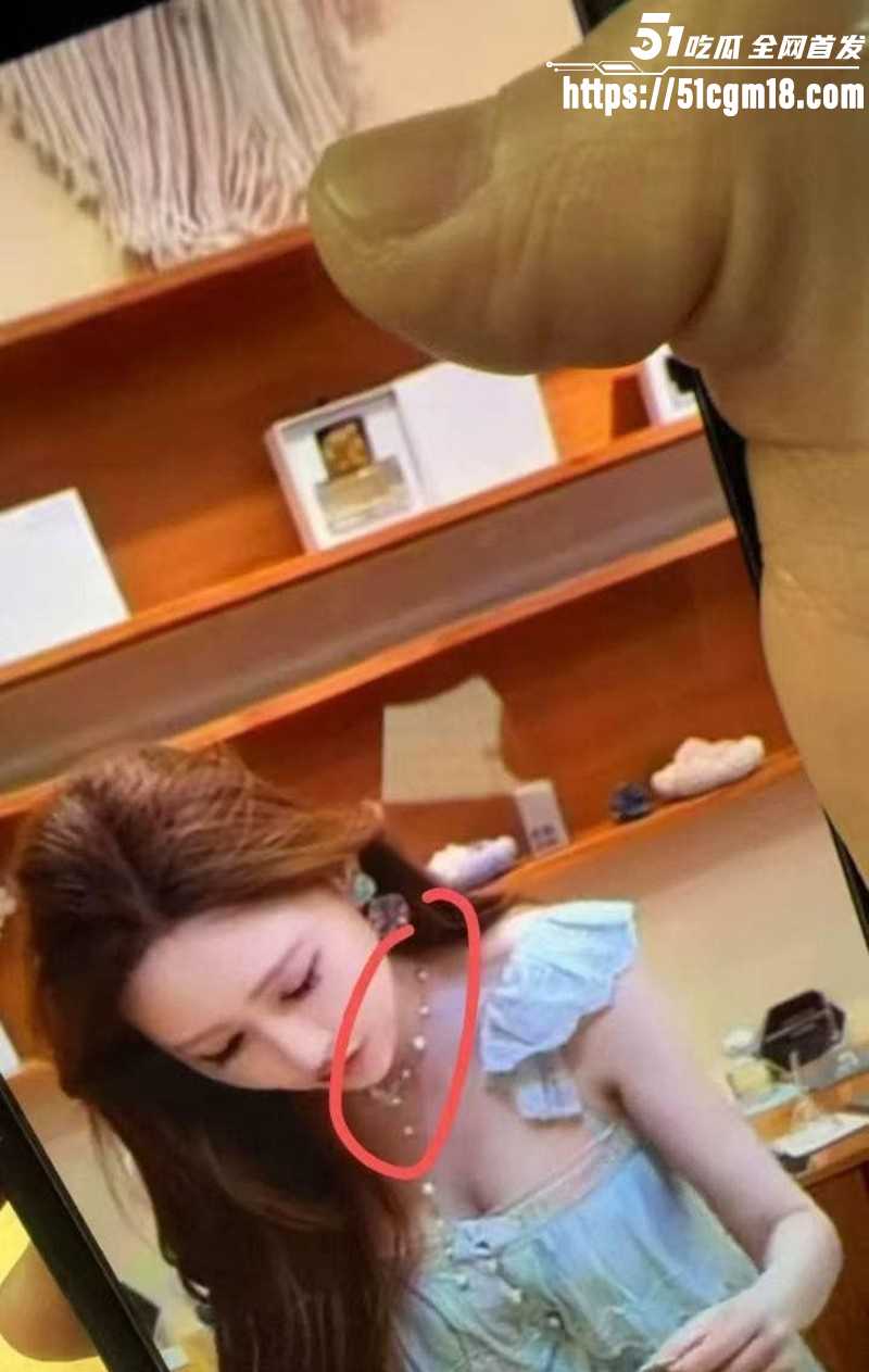抖音网红潮汕小人物与女友开房约炮09 抖音网红潮汕小人物与女友开房约炮09