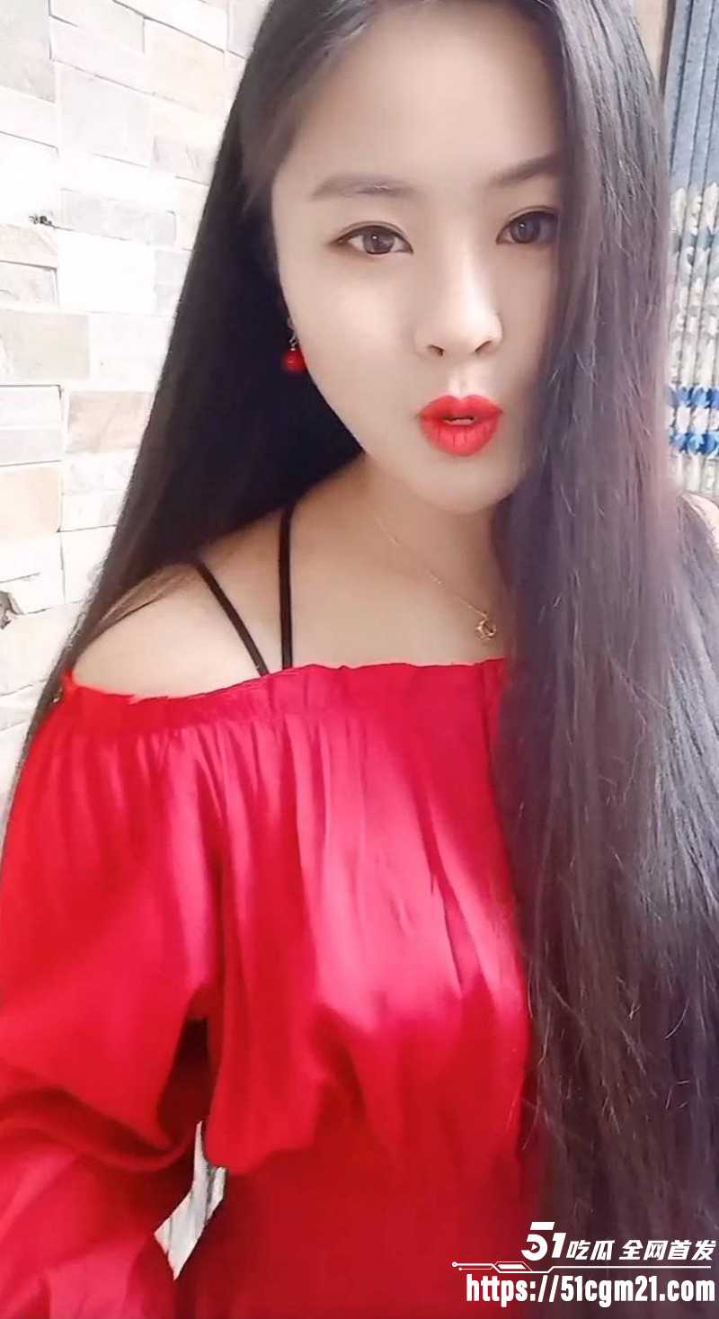 露出网黄妩媚婷儿早期福利03 露出网黄妩媚婷儿早期福利03
