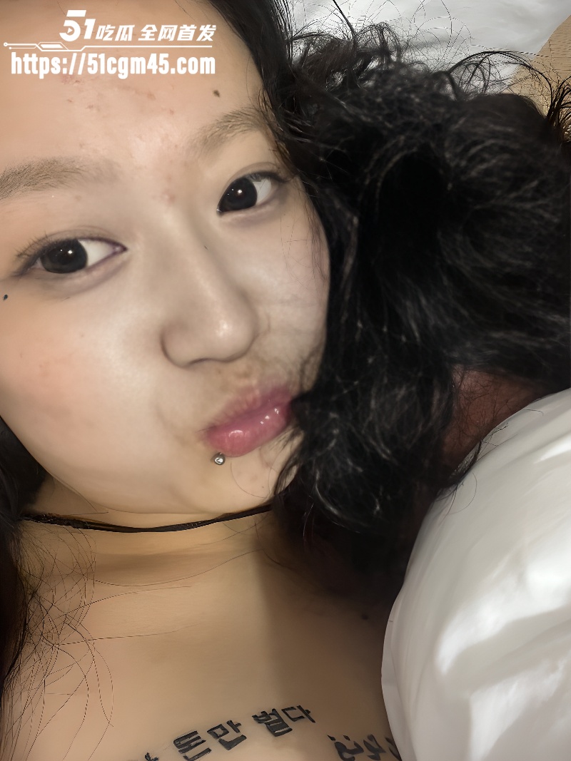 黑龙江纹身小妹性爱自拍 3 黑龙江纹身小妹性爱自拍 3