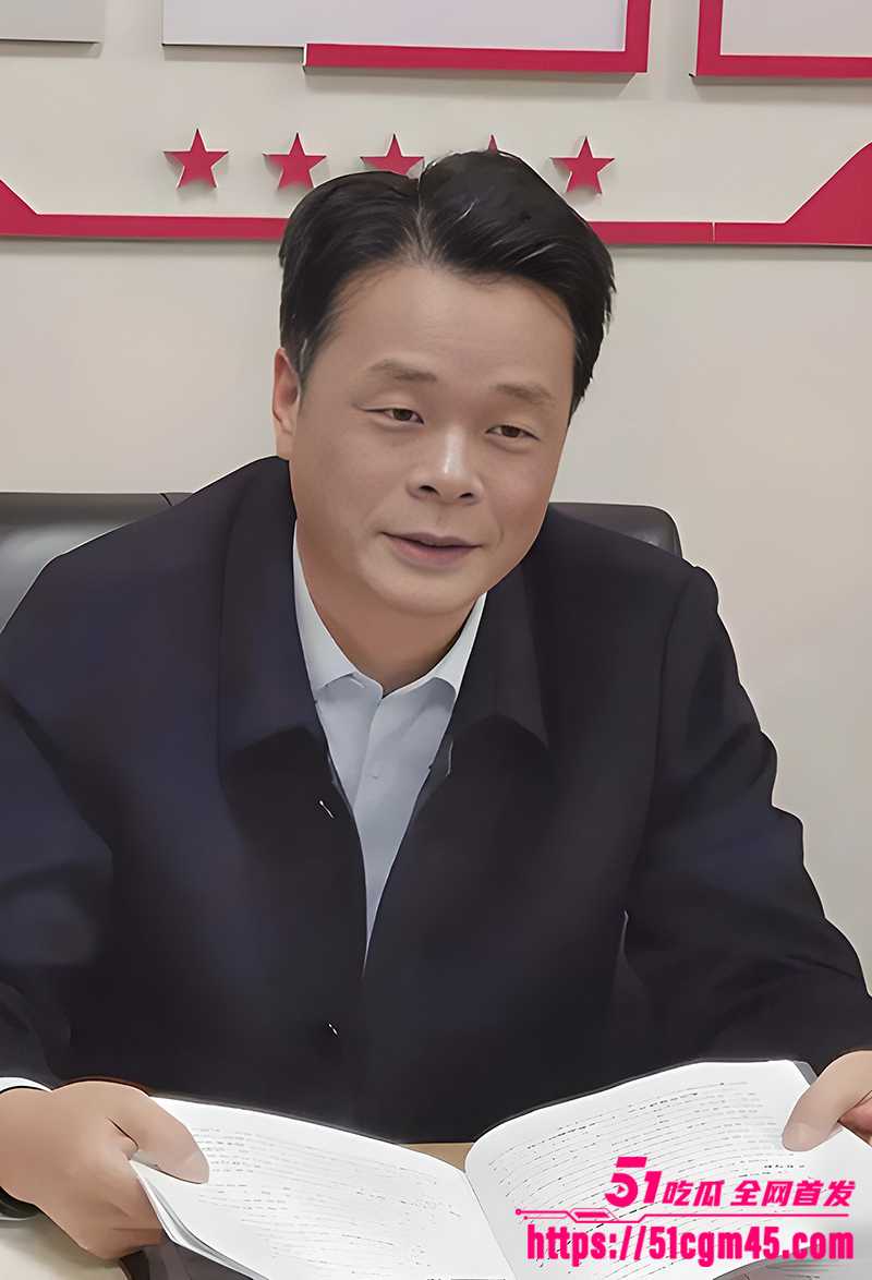 浙江省委高官邓富国与慈溪副市长励映忠轮奸女下属2拷贝 浙江省委高官邓富国与慈溪副市长励映忠轮奸女下属2拷贝