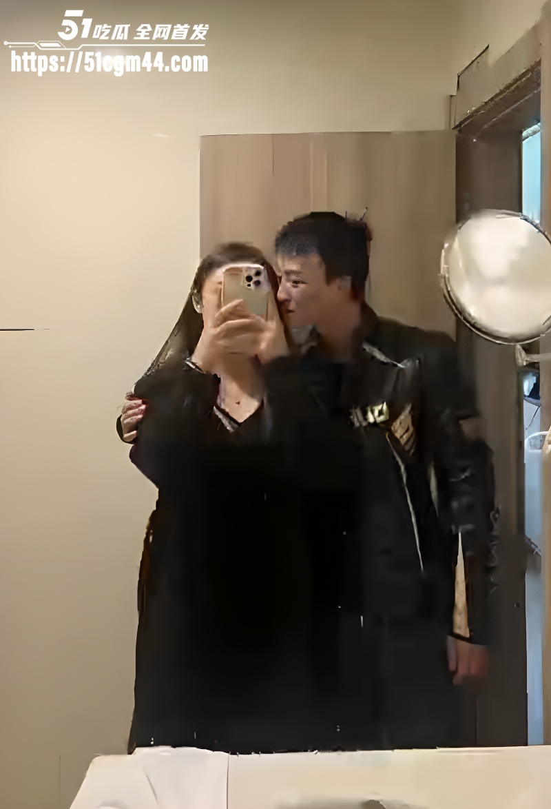 江苏男子当街怒砍淫妻奸夫 3