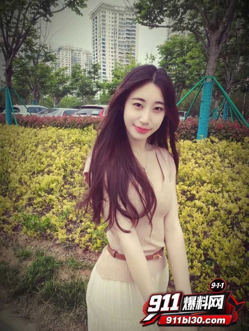 河北保定肥臀妹子 蕾丝内裤扭臀私拍1 河北保定肥臀妹子 蕾丝内裤扭臀私拍1