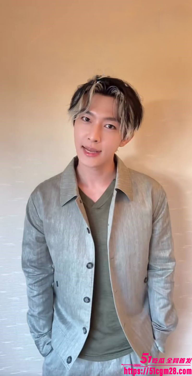 飞轮海初代男团炎亚纶手撕汪东城 8 飞轮海初代男团炎亚纶手撕汪东城 8