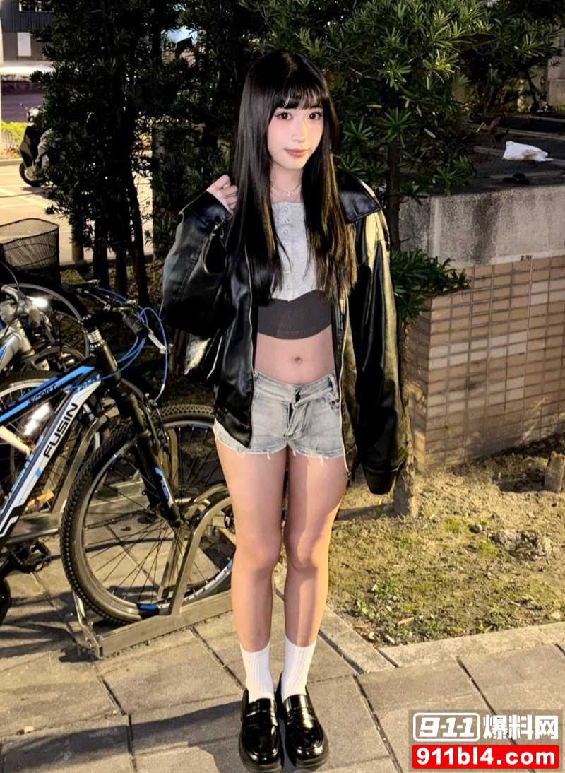 超可爱大一巨乳学妹均均 14