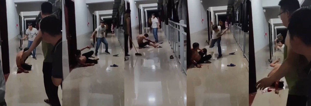 广东厂区宿舍持菜刀砍人血案 室友闹矛盾狂砍致手指断裂 满地鲜血惨叫连连 胆小慎入